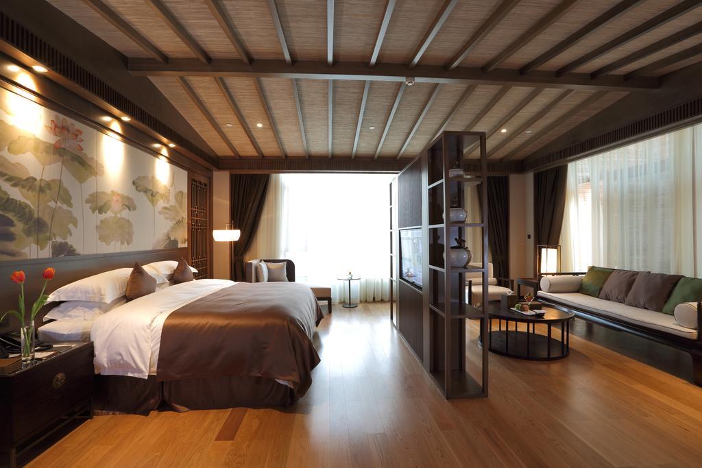 S&N Zhejiang Linhai International Hotel חדר תמונה