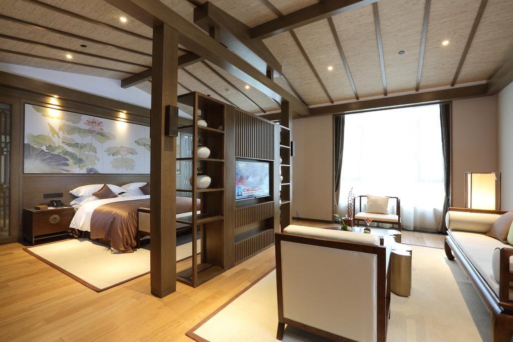 S&N Zhejiang Linhai International Hotel חדר תמונה
