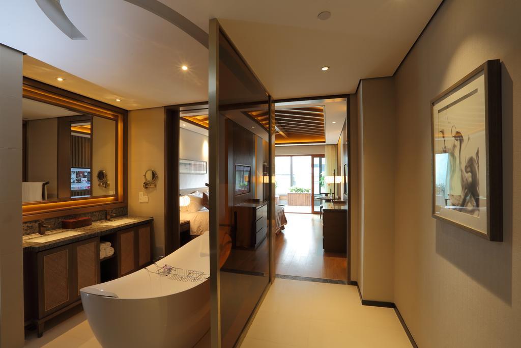 S&N Zhejiang Linhai International Hotel חדר תמונה