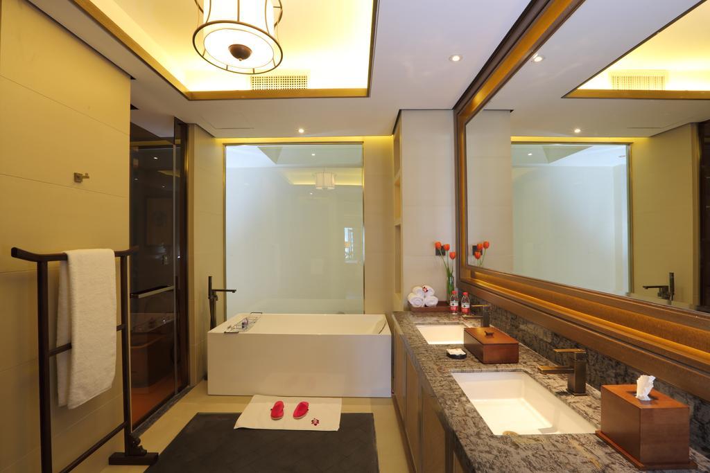 S&N Zhejiang Linhai International Hotel חדר תמונה