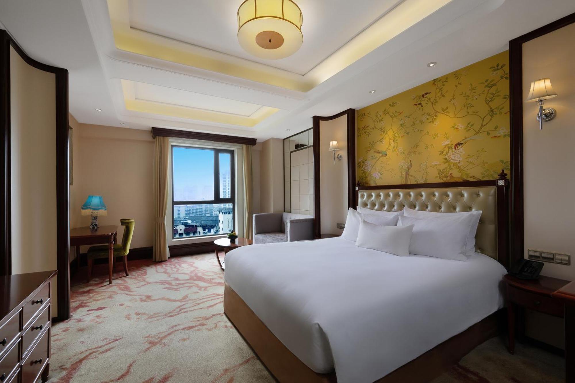 S&N Zhejiang Linhai International Hotel מראה חיצוני תמונה