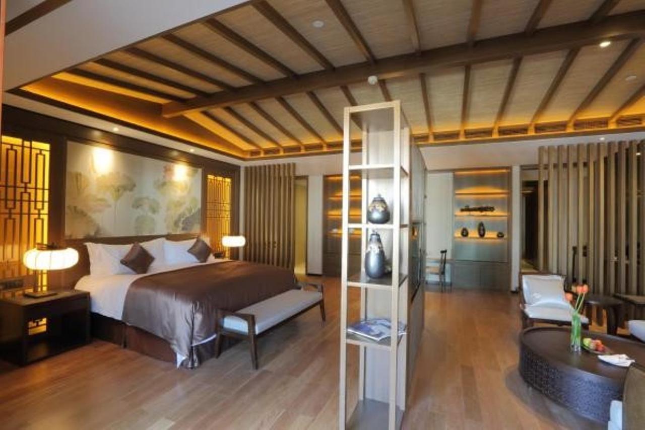 S&N Zhejiang Linhai International Hotel מראה חיצוני תמונה