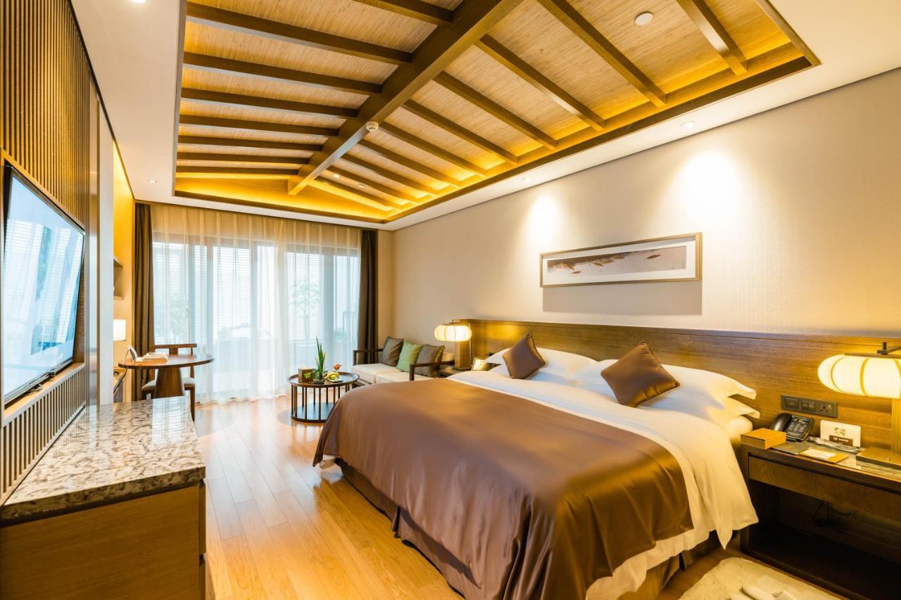 S&N Zhejiang Linhai International Hotel מראה חיצוני תמונה